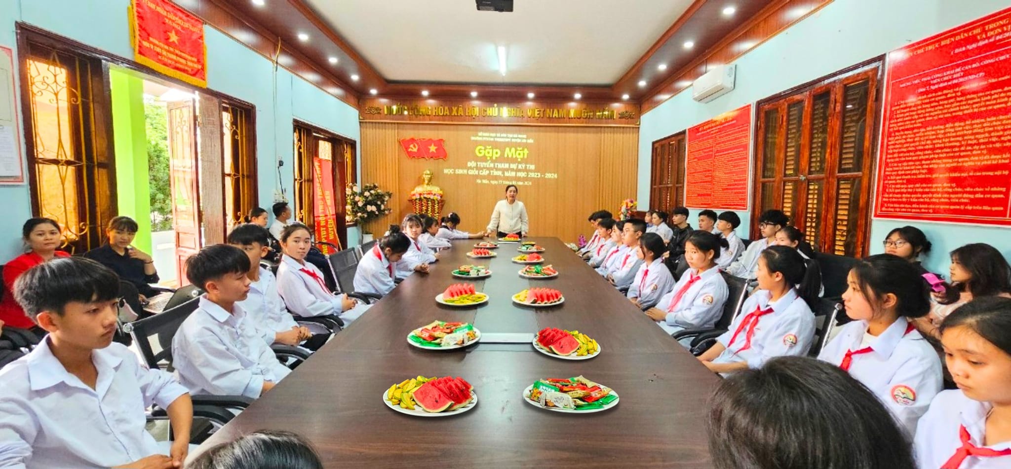 Gặp mặt đội tuyển tham dự kỳ thi học sinh giỏi cấp tỉnh