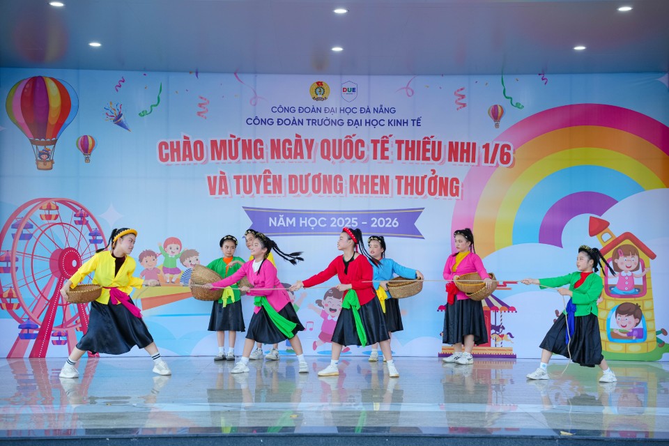 Quoctethieunhi202611.jpg